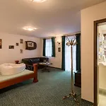 Ferienhaus Vitushöhle&vitusfort Urlaub Im Allgäu - Ferienwohnungen&themenzimmer In Hopfen Am Füssen